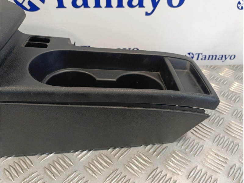 Recambio de apoyabrazos central para subaru impreza g12 2.0 diesel cat referencia OEM IAM 92113FG000 92132FG010 92174FG000