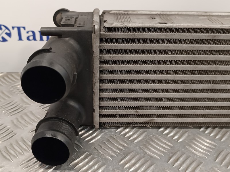 Recambio de intercooler para citroën c5 berlina 1.6 hdi fap referencia OEM IAM 9684946380 M144207D 2M152929