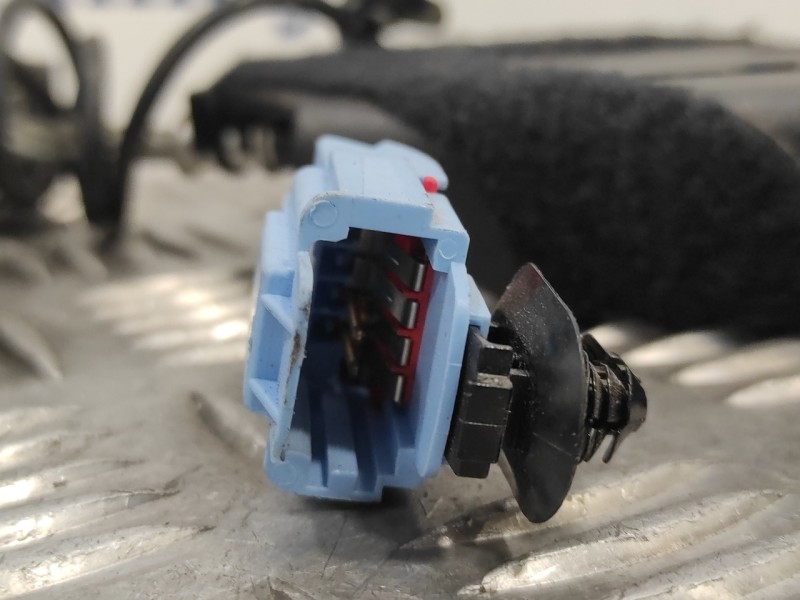 Recambio de pretensor airbag derecho para citroën c3 1.4 hdi referencia OEM IAM 9639873877  