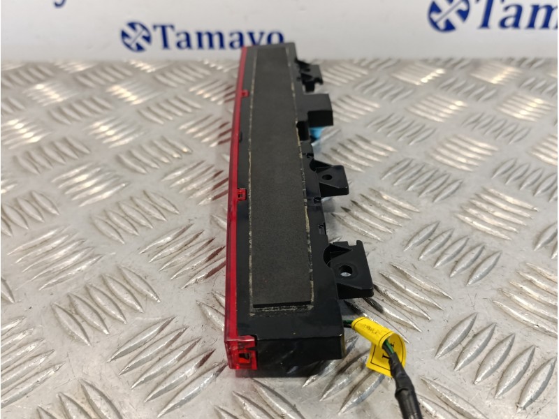 Recambio de luz central de freno para hyundai i30 fastback 1.4 tgdi cat referencia OEM IAM 92700G4110  