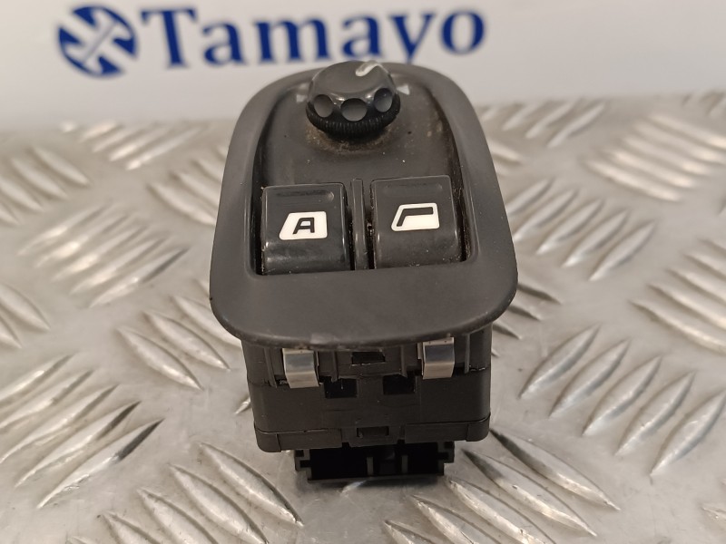 Recambio de mando elevalunas delantero izquierdo para peugeot 206 berlina 2.0 hdi cat referencia OEM IAM   