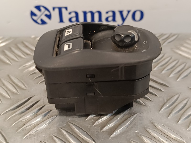 Recambio de mando elevalunas delantero izquierdo para peugeot 206 berlina 2.0 hdi cat referencia OEM IAM   