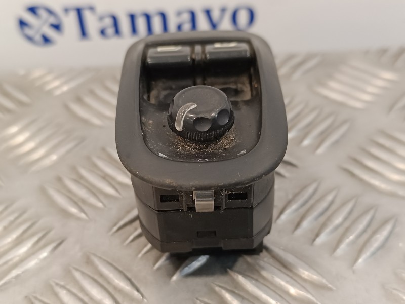 Recambio de mando elevalunas delantero izquierdo para peugeot 206 berlina 2.0 hdi cat referencia OEM IAM   