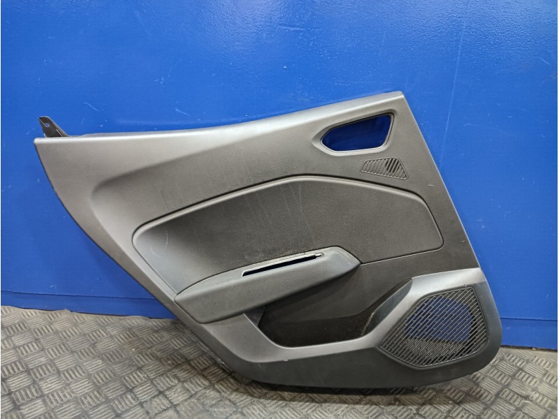 Recambio de guarnecido puerta trasera izquierda para renault clio v 1.0 tce referencia OEM IAM 829A11818R  T0532669