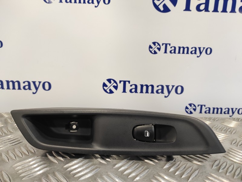 Recambio de mando elevalunas trasero derecho para nissan micra v (k14) 1.0 12v cat referencia OEM IAM 829505FA1E  