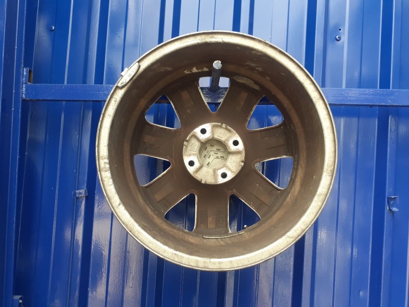 Recambio de llanta para citroën c4 berlina 1.6 16v hdi referencia OEM IAM 9684105480  