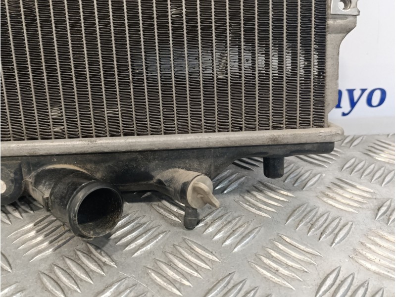 Recambio de radiador agua para kia sephia ll 1.5 cat referencia OEM IAM 0K2A115200  