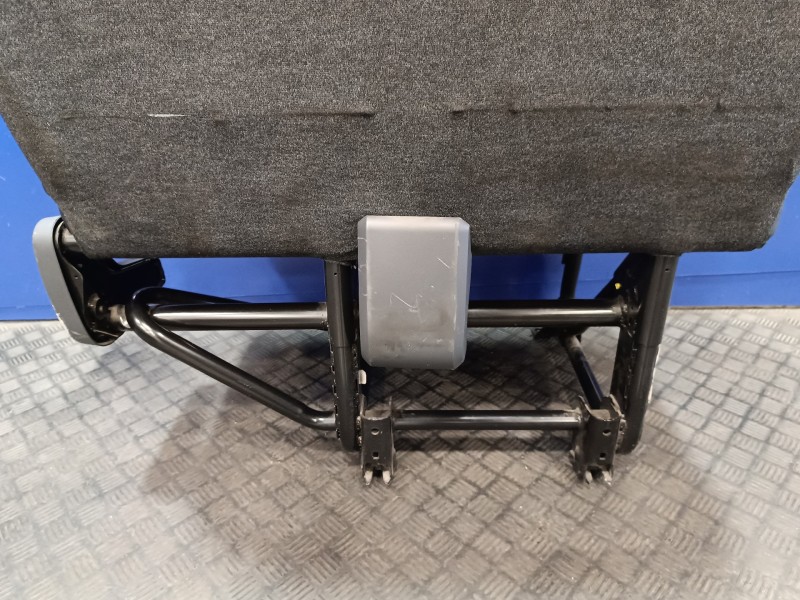 Recambio de asiento delantero derecho para peugeot boxer furgón 2.2 hdi fap cat referencia OEM IAM   