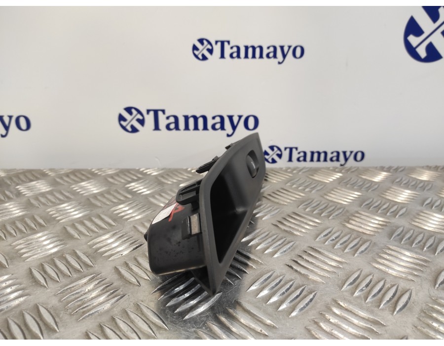 Recambio de mando elevalunas trasero izquierdo para nissan micra v (k14) 1.0 12v cat referencia OEM IAM 829515FA1E  