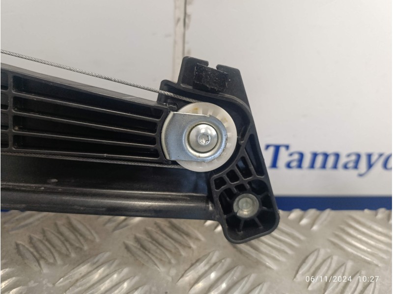 Recambio de elevalunas delantero izquierdo para renault clio v 1.0 tce referencia OEM IAM 807216723R  