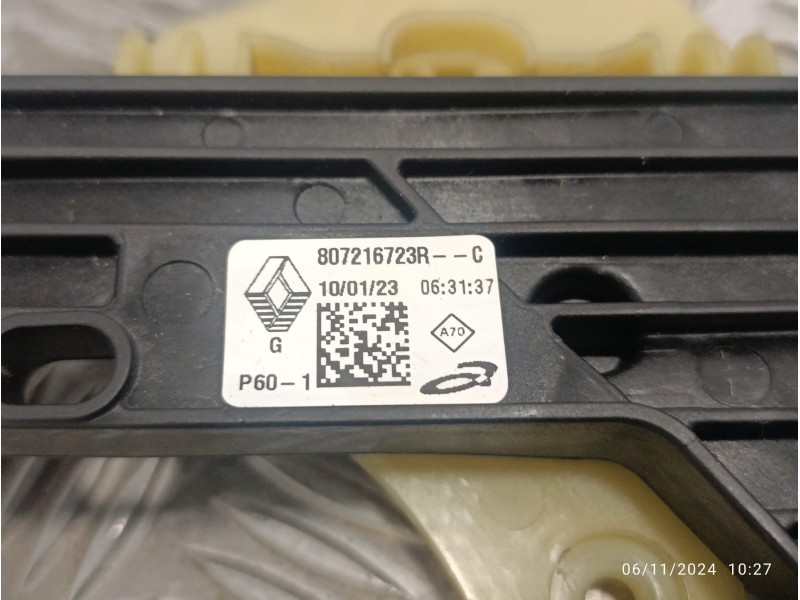 Recambio de elevalunas delantero izquierdo para renault clio v 1.0 tce referencia OEM IAM 807216723R  