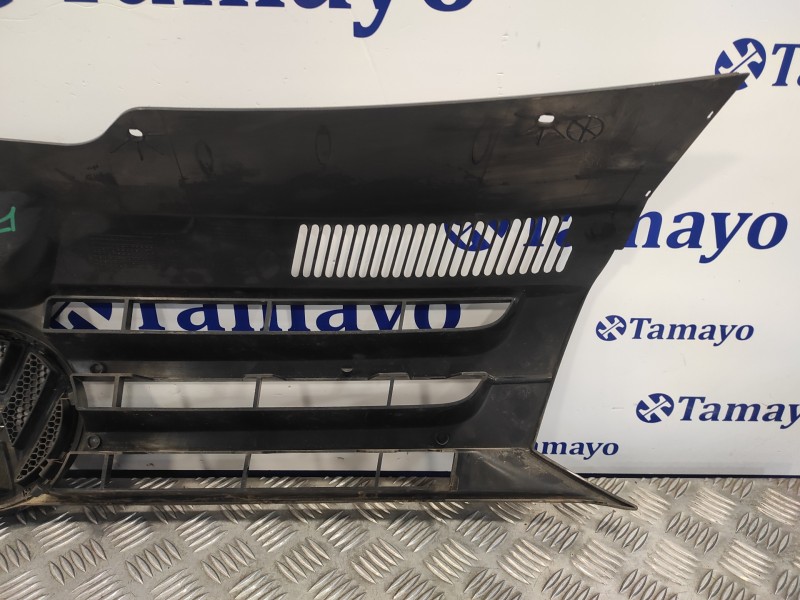 Recambio de rejilla delantera para volkswagen t5 transporter (7e) 2.0 tdi referencia OEM IAM 7E0853653  