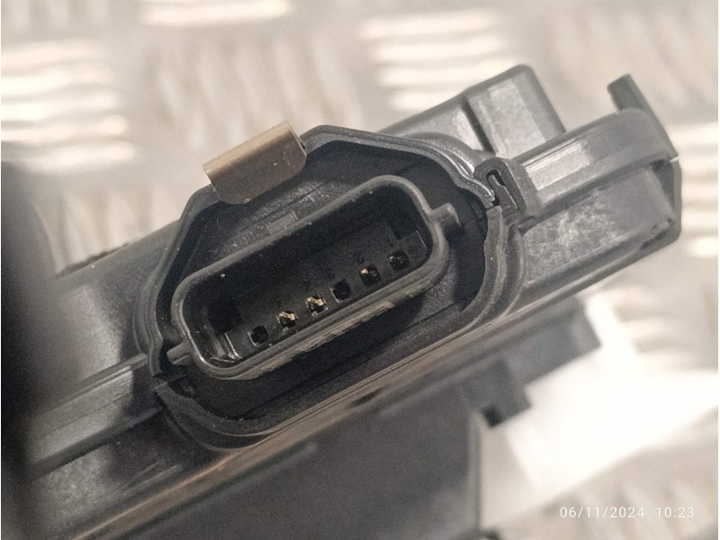 Recambio de cerradura puerta delantera izquierda para renault clio v 1.0 tce referencia OEM IAM 805032387R  40539134