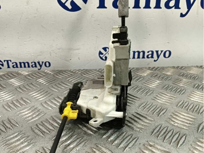 Recambio de cerradura puerta delantera derecha para audi a1 sportback (8xf) referencia OEM IAM 8X1837016  8T0837167A