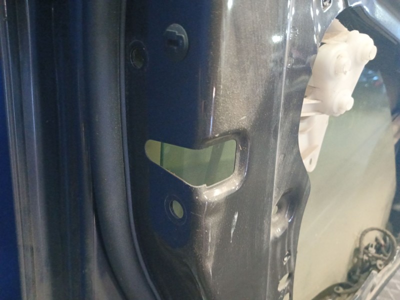 Recambio de puerta delantera izquierda para volkswagen passat berlina (3c2) trendline referencia OEM IAM   