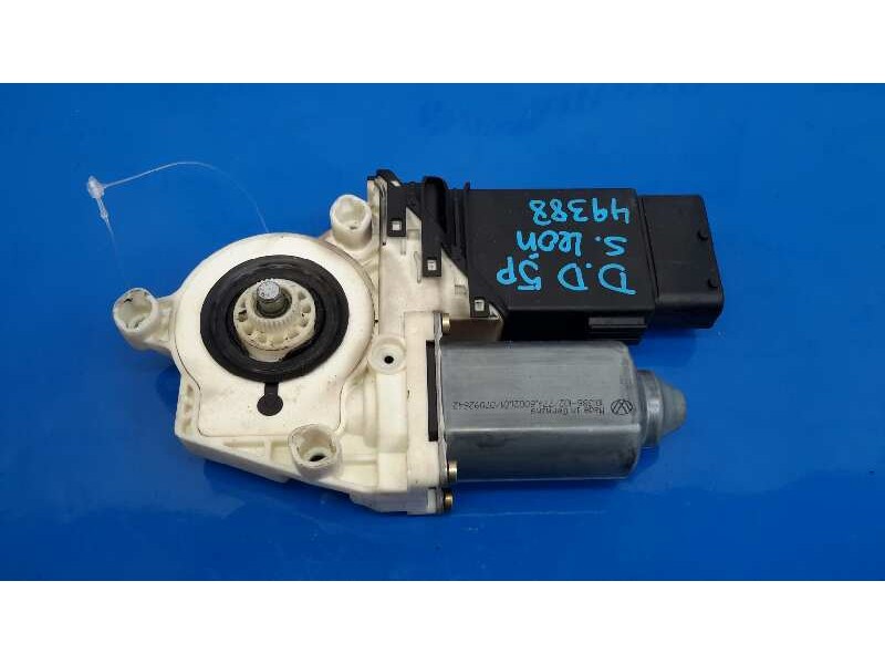 Recambio de motor elevalunas delantero izquierdo para seat leon (1m1) 1.9 tdi referencia OEM IAM 9776105415301  101386102