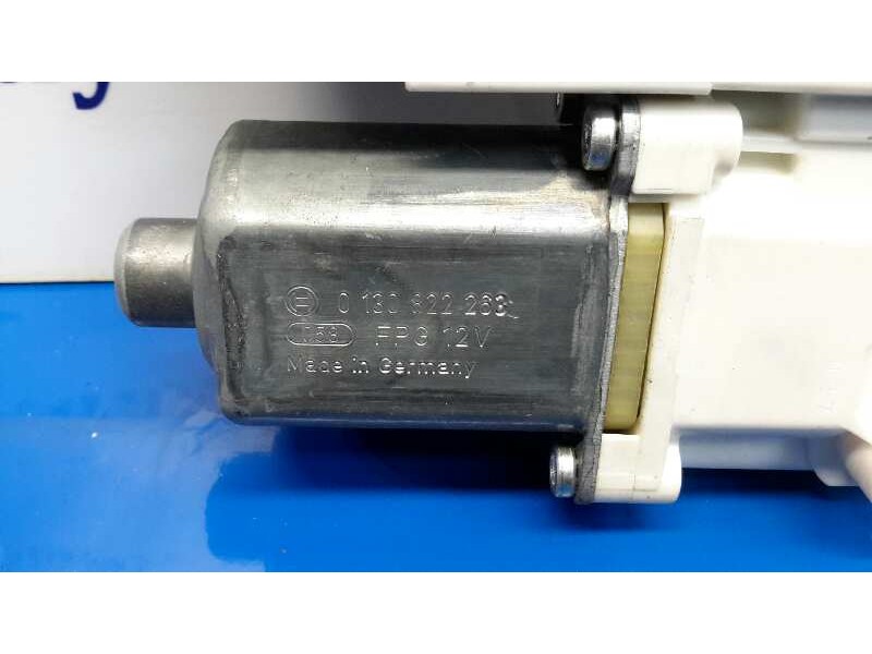 Recambio de motor elevalunas trasero derecho para audi a3 (8p) referencia OEM IAM 8P4959802B  0130822263