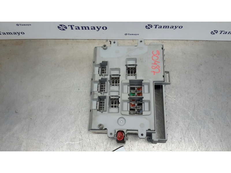 Recambio de caja reles / fusibles para bmw serie 1 berlina (e81/e87) referencia OEM IAM 690662105  55303931