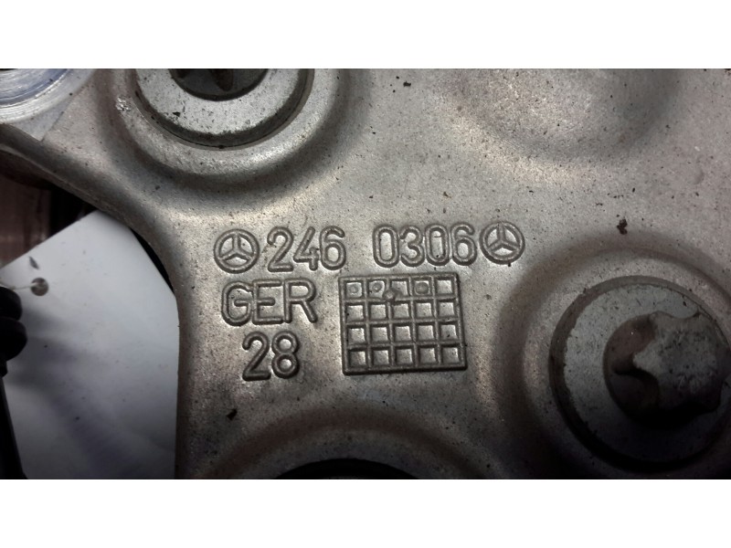 Recambio de mangueta trasera izquierda para mercedes-benz clase a (w176) 1.6 cat referencia OEM IAM 2460306  A2460306