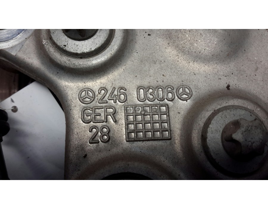 Recambio de mangueta trasera izquierda para mercedes-benz clase a (w176) 1.6 cat referencia OEM IAM 2460306  A2460306