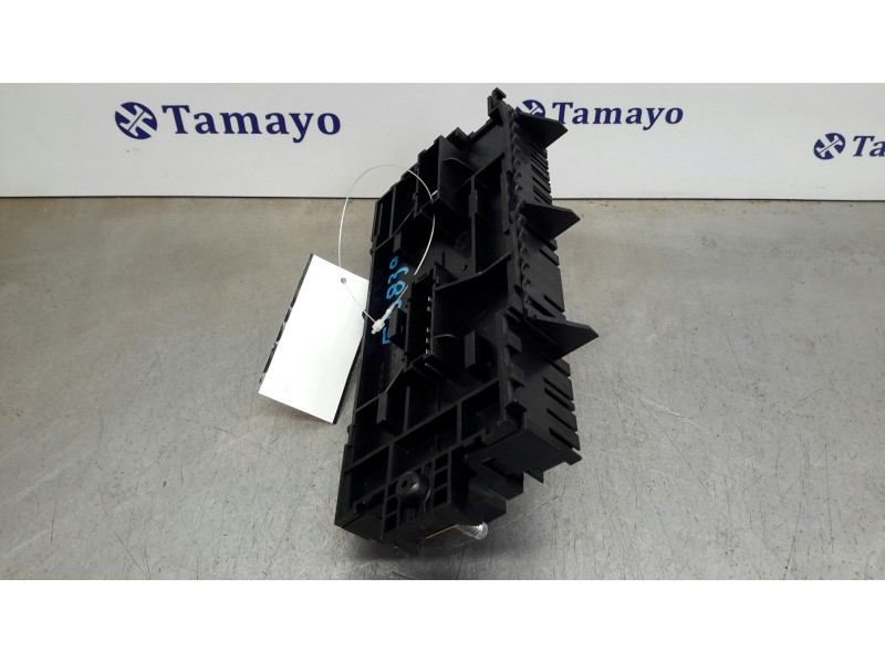 Recambio de caja reles / fusibles para mercedes-benz clase a (w176) 1.6 cat referencia OEM IAM A2469067100  33271312