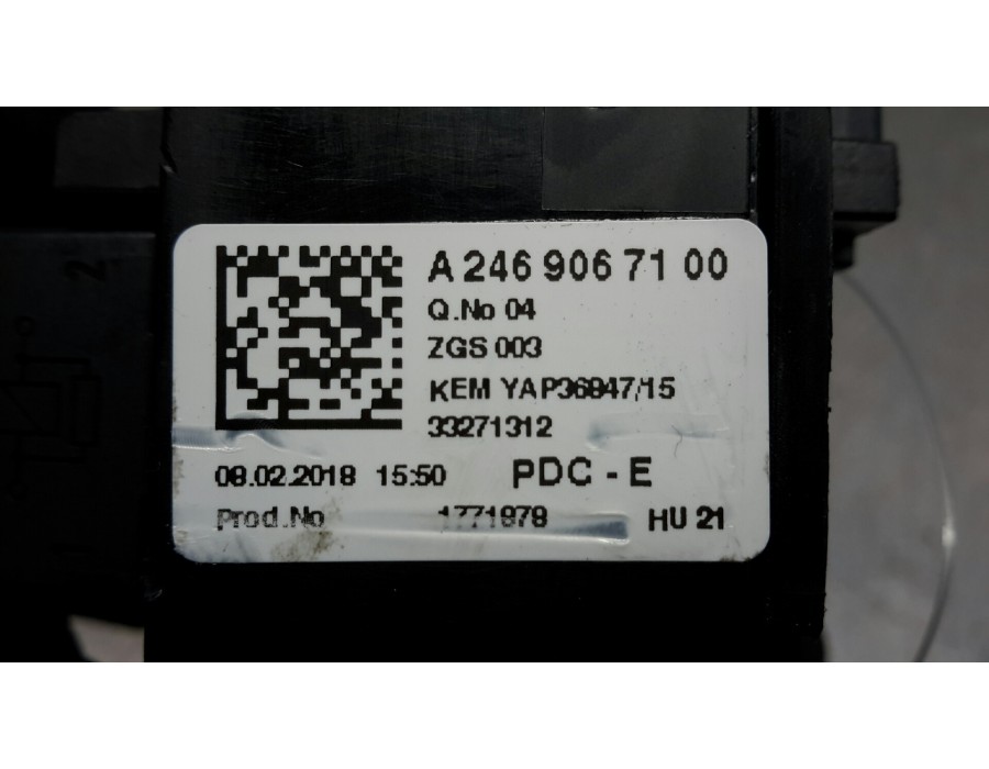 Recambio de caja reles / fusibles para mercedes-benz clase a (w176) 1.6 cat referencia OEM IAM A2469067100  33271312