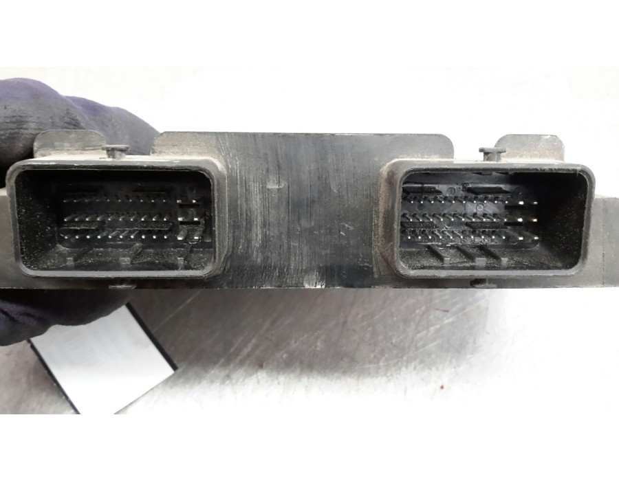 Recambio de centralita motor uce para peugeot partner (s2) 1.9 diesel referencia OEM IAM 9650360280 9650359580 R04080034B