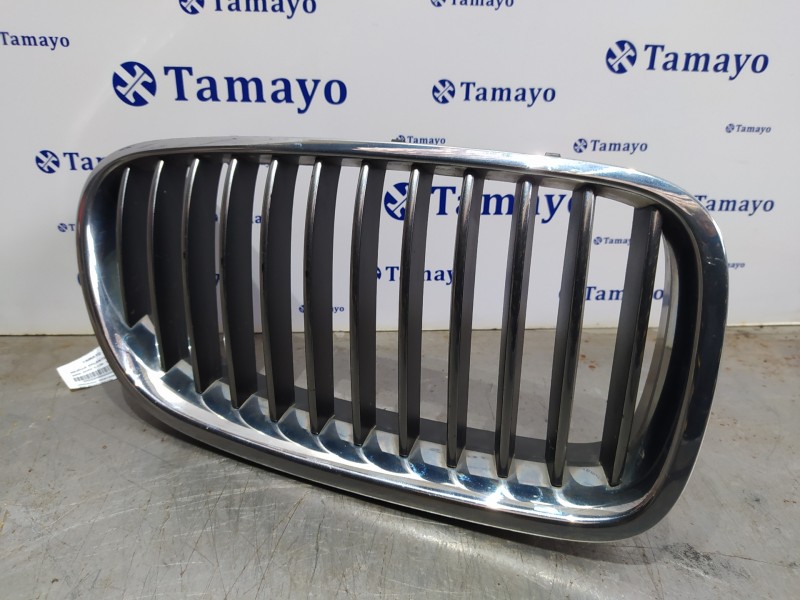 Recambio de rejilla delantera para bmw serie 5 lim. (f10) referencia OEM IAM 51137200728 51137203650 51137261356