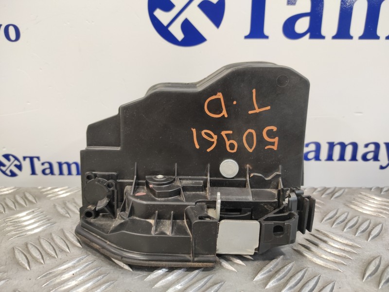 Recambio de cerradura puerta trasera derecha para bmw serie 5 lim. (f10) referencia OEM IAM A053702  