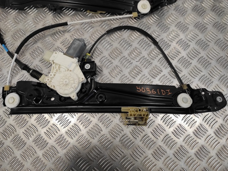 Recambio de elevalunas delantero izquierdo para bmw serie 5 lim. (f10) referencia OEM IAM 72318879F18E 7746023702 914546102774