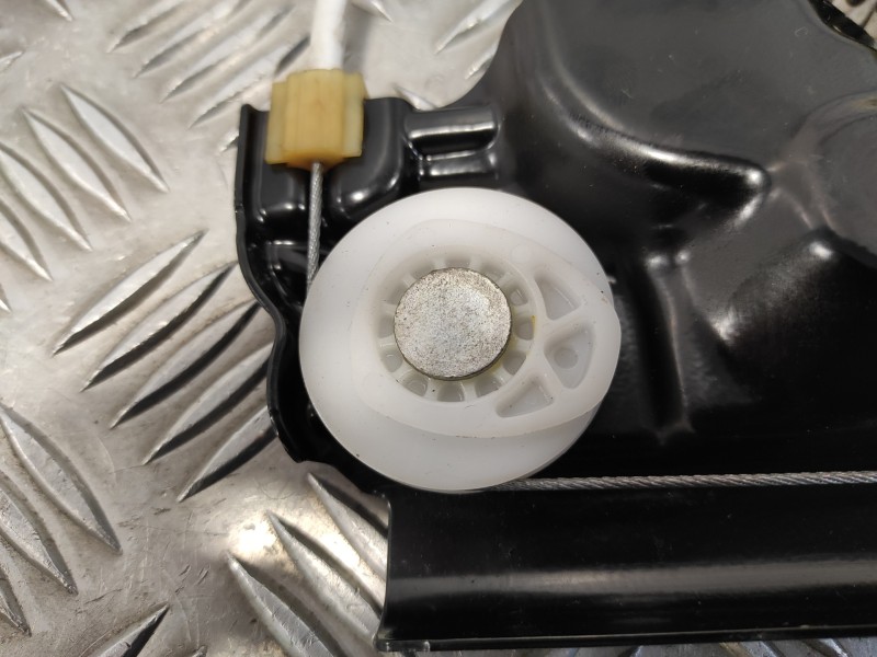 Recambio de elevalunas delantero izquierdo para bmw serie 5 lim. (f10) referencia OEM IAM 72318879F18E 7746023702 914546102774