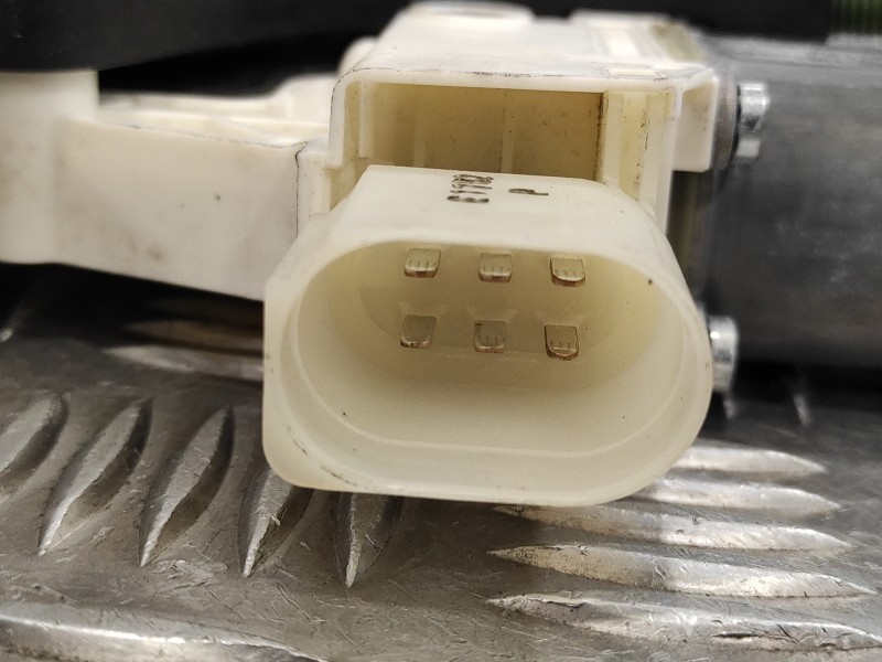 Recambio de elevalunas delantero izquierdo para bmw serie 5 lim. (f10) referencia OEM IAM 72318879F18E 7746023702 914546102774