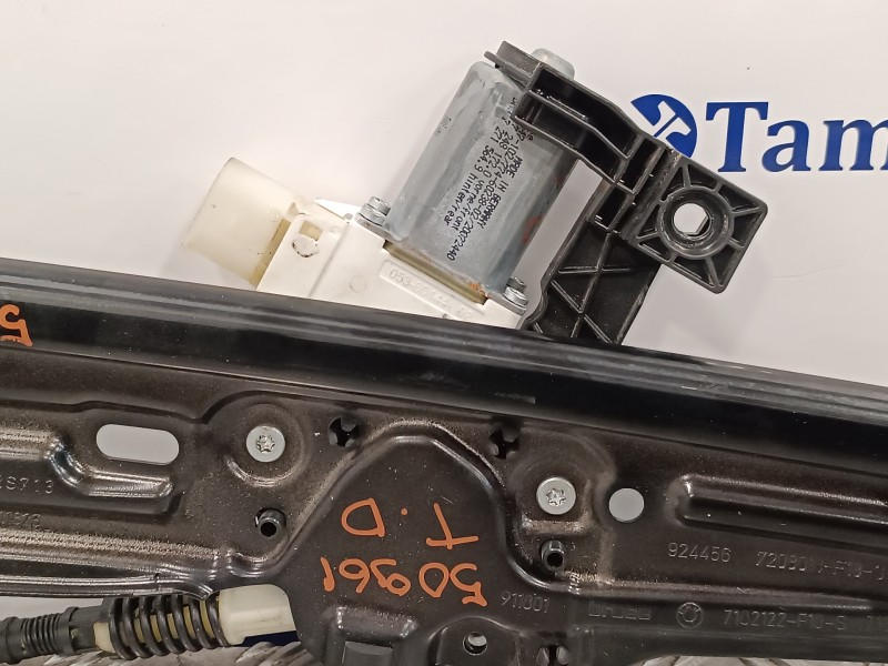 Recambio de elevalunas trasero derecho para bmw serie 5 lim. (f10) referencia OEM IAM 7182122F10S 72481720 7182122F10S