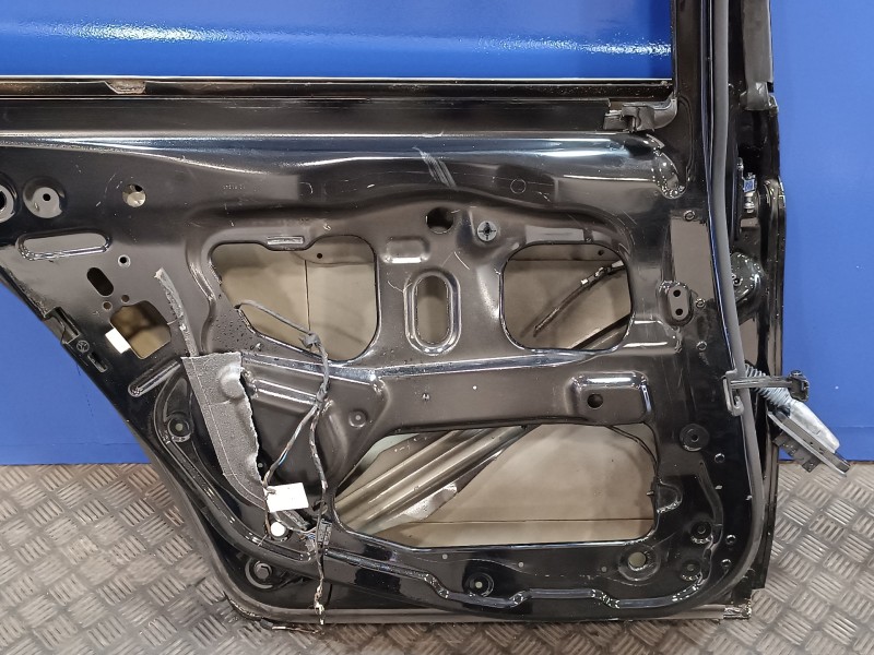 Recambio de puerta trasera izquierda para bmw serie 5 lim. (f10) referencia OEM IAM   