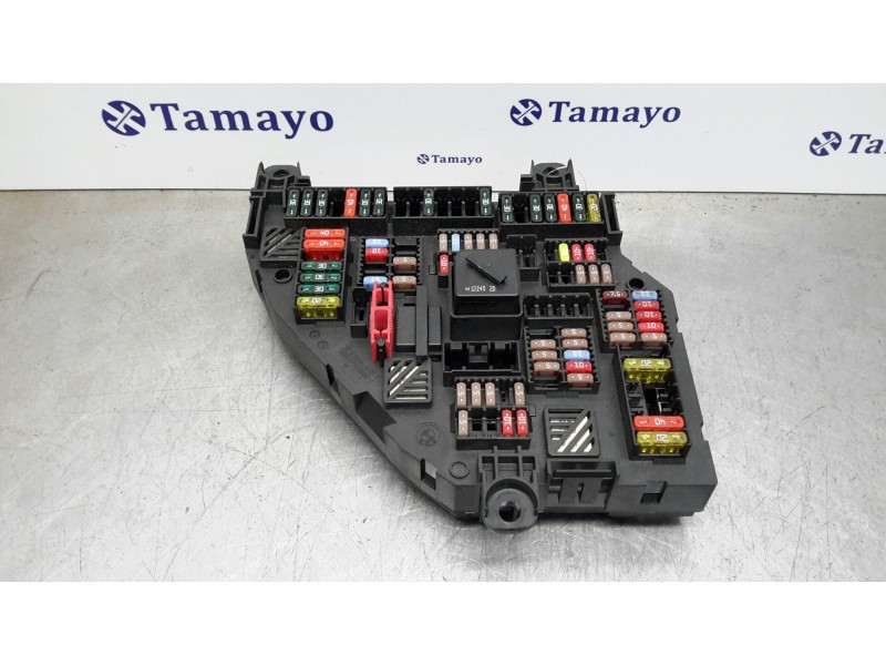 Recambio de caja reles / fusibles para bmw serie 5 lim. (f10) referencia OEM IAM 417033452F  926492301