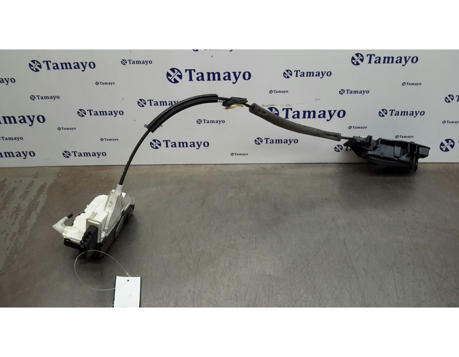 Recambio de cerradura puerta delantera derecha para peugeot partner kombi 1.6 16v hdi fap referencia OEM IAM PSA828405  828405