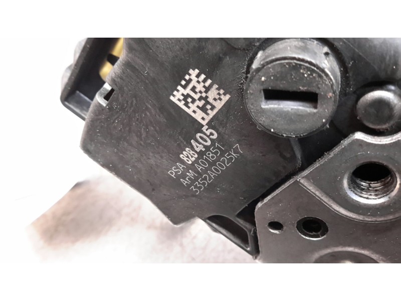 Recambio de cerradura puerta delantera derecha para peugeot partner kombi 1.6 16v hdi fap referencia OEM IAM PSA828405  828405