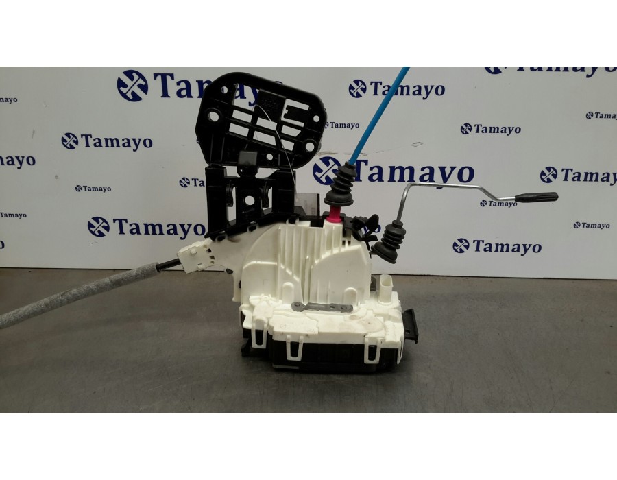 Recambio de cerradura puerta trasera izquierda para mercedes-benz clase a (w176) 1.6 cat referencia OEM IAM A2047302735  A204008