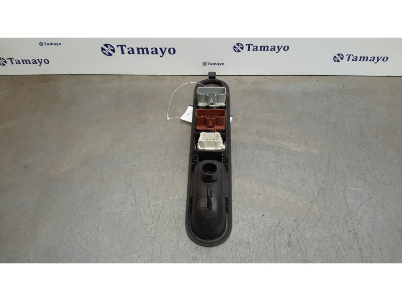 Recambio de mando elevalunas delantero izquierdo para renault espace iv (jk0) referencia OEM IAM 8200250481  