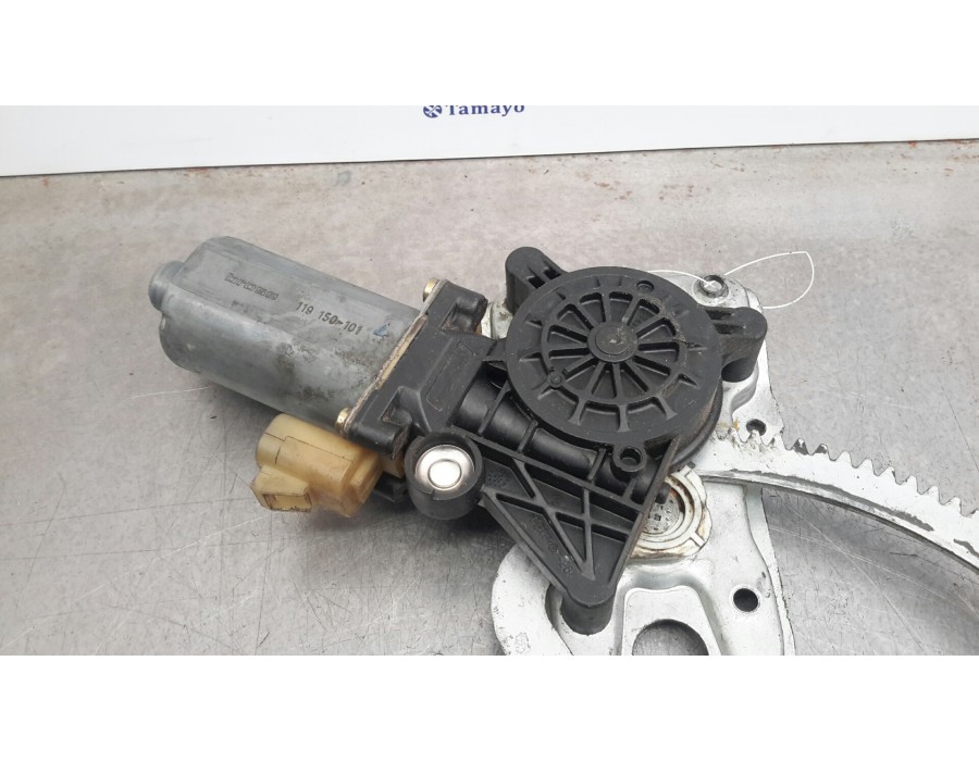 Recambio de elevalunas delantero izquierdo para mercedes-benz clase m (w163) 3.2 v6 18v cat referencia OEM IAM 9137041104  
