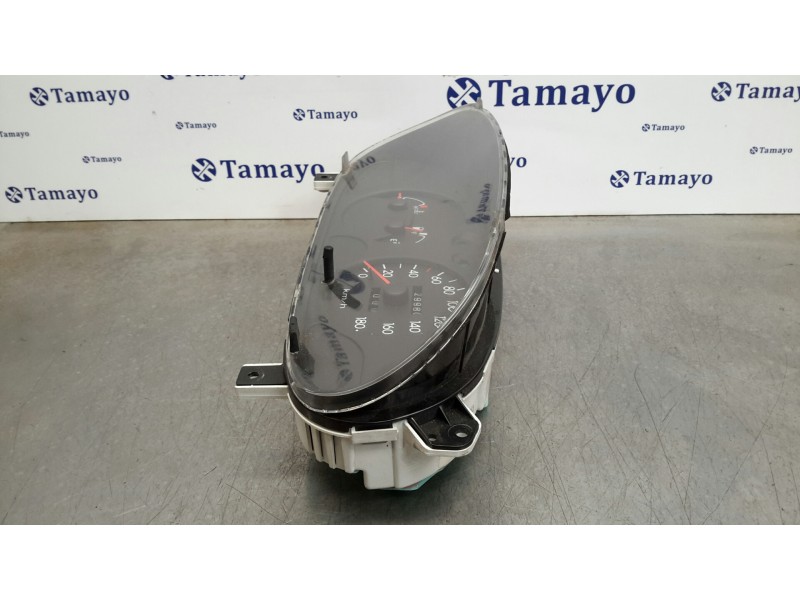 Recambio de cuadro instrumentos para hyundai h 1 2.5 turbodiesel referencia OEM IAM 940044A281  