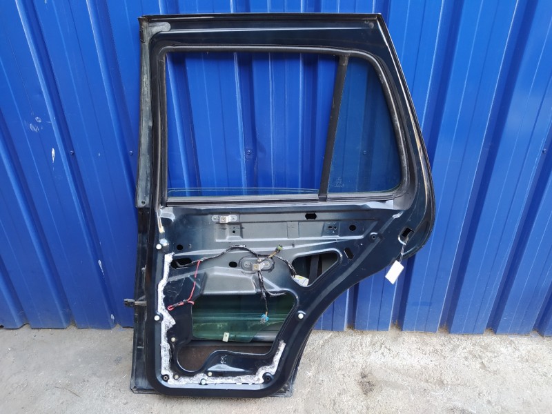 Recambio de puerta trasera derecha para mercedes-benz clase m (w163) 3.2 v6 18v cat referencia OEM IAM   