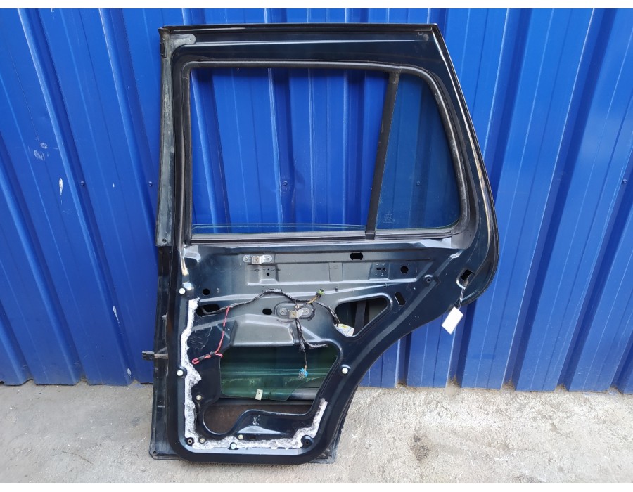 Recambio de puerta trasera derecha para mercedes-benz clase m (w163) 3.2 v6 18v cat referencia OEM IAM   