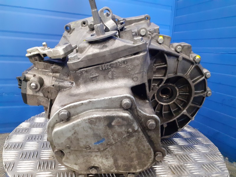 Recambio de caja cambios para peugeot 308 sw referencia OEM IAM 20EA01  9681689210