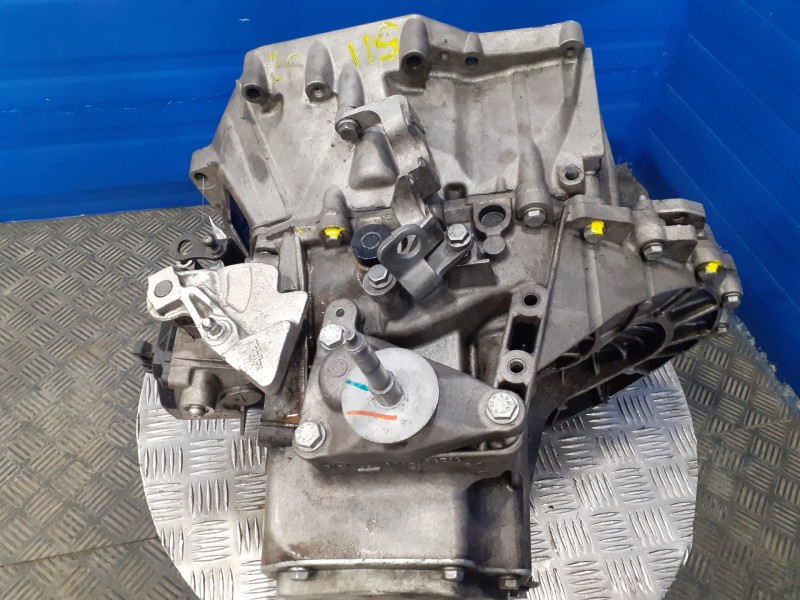 Recambio de caja cambios para peugeot 308 sw referencia OEM IAM 20EA01  9681689210