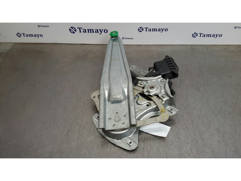 Recambio de elevalunas trasero izquierdo para toyota auris 1.8 16v (híbrido) referencia OEM IAM 8570102010 AV2621004351 96192010