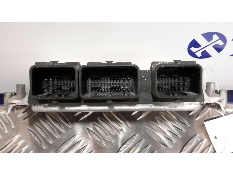 Recambio de centralita motor uce para citroën saxo 1.1 referencia OEM IAM 0261206246 M74415 9637838780