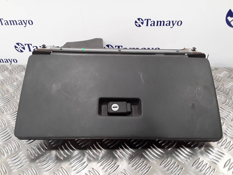 Recambio de guantera para mg mg tf 1.8 cat referencia OEM IAM FFB100870  