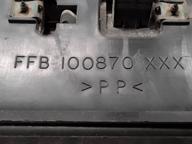 Recambio de guantera para mg mg tf 1.8 cat referencia OEM IAM FFB100870  