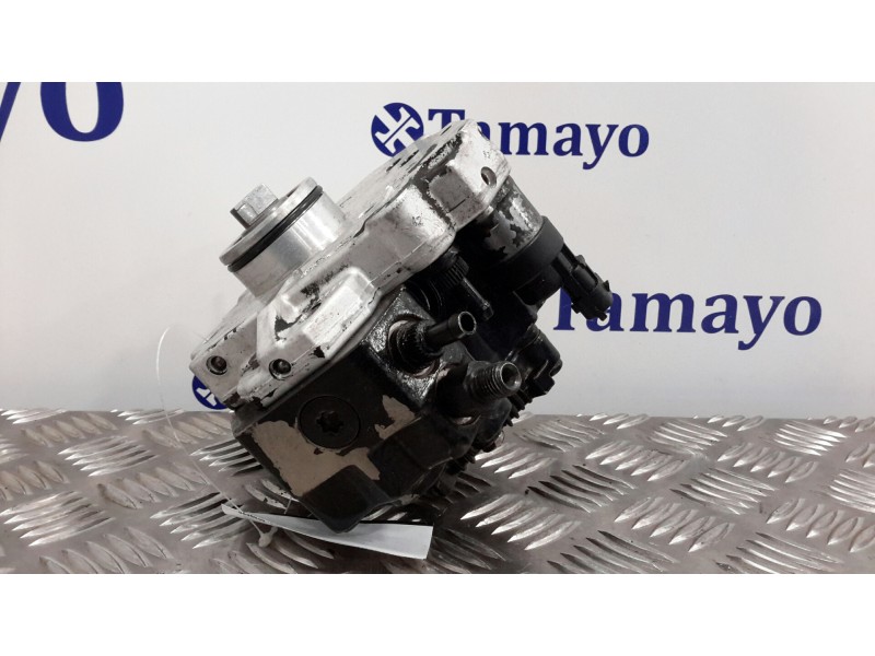 Recambio de bomba inyeccion para volvo s60 berlina 2.4 diesel cat referencia OEM IAM 0445010043  8689590